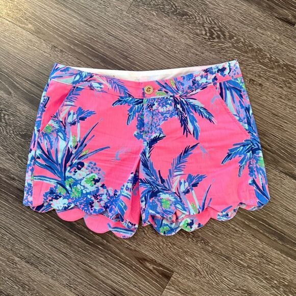 Lilly Pulitzer Shorts in Out On A Limb - Picture 1 of 6